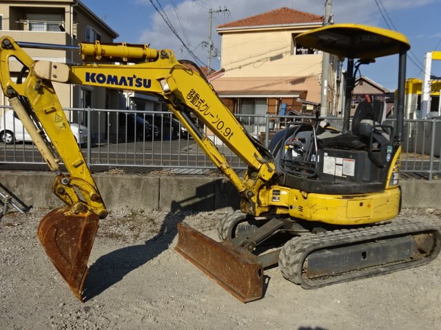 KOMATSU／PC30MR-3